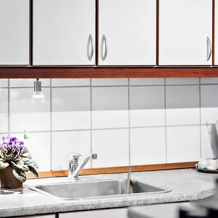 펜션 1 Bedroom Cozy In 론네